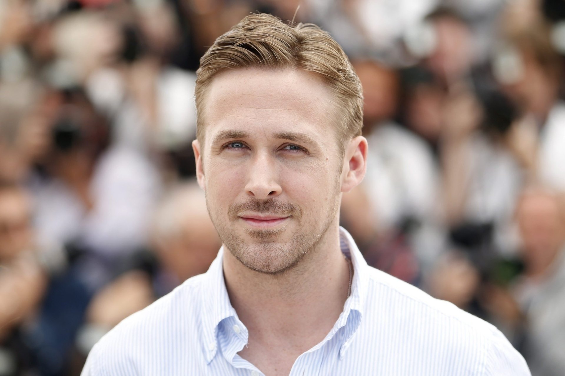 Download Canadian Actor Celebrity Ryan Gosling HD Wallpaper
