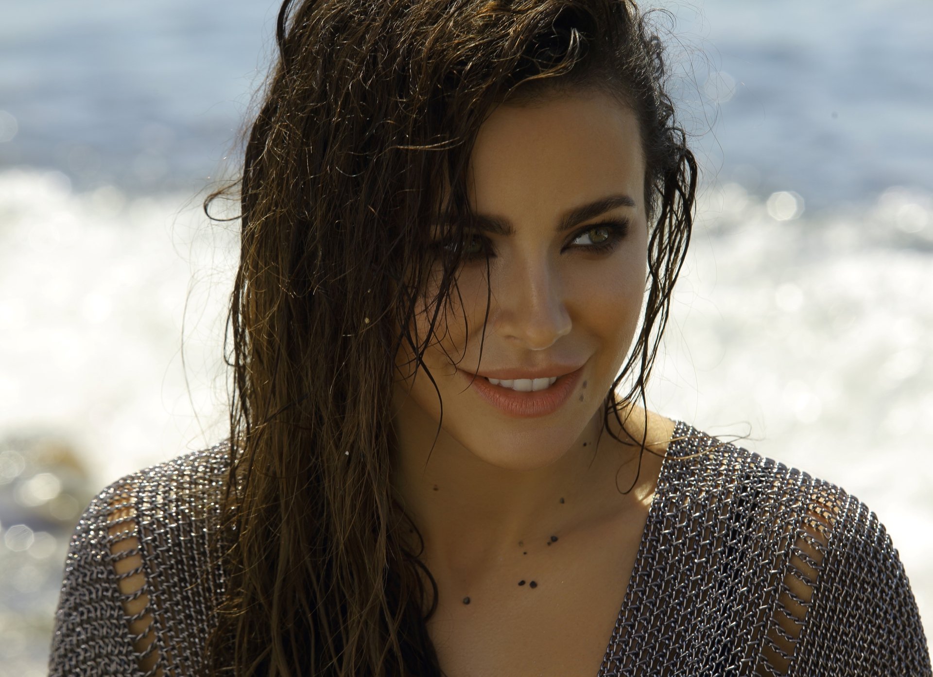 Download Ukrainian Brunette Smile Singer Music Ani Lorak 4k Ultra HD Wallpaper