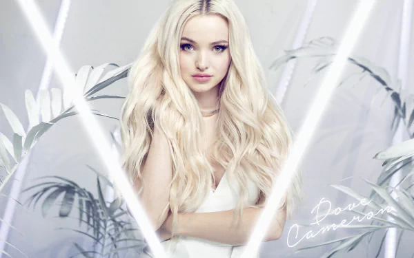  Dove Cameron x BELLAMI