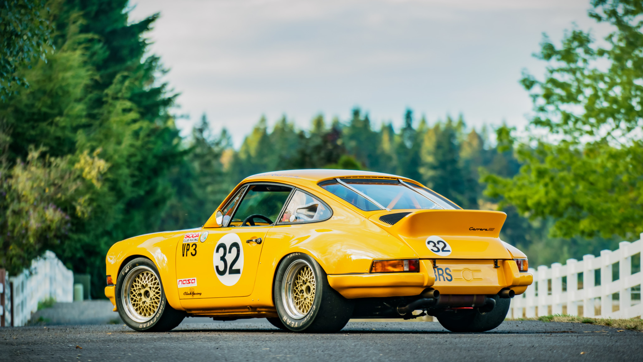 1970 Porsche 911s Race Car Hd Wallpaper Background Image 2048x1152