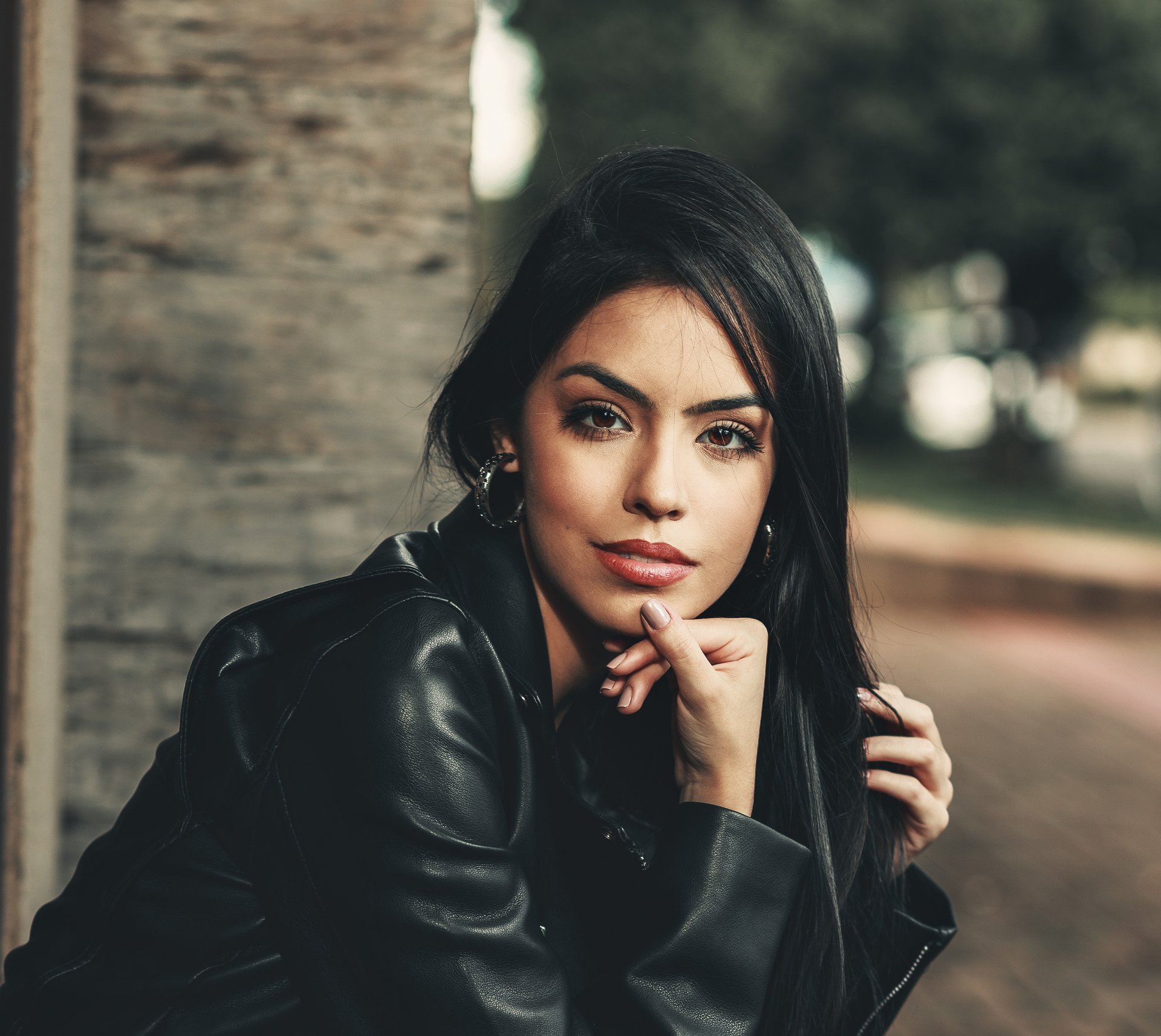 Download Black Hair Brown Eyes Leather Jacket Depth Of Field Woman