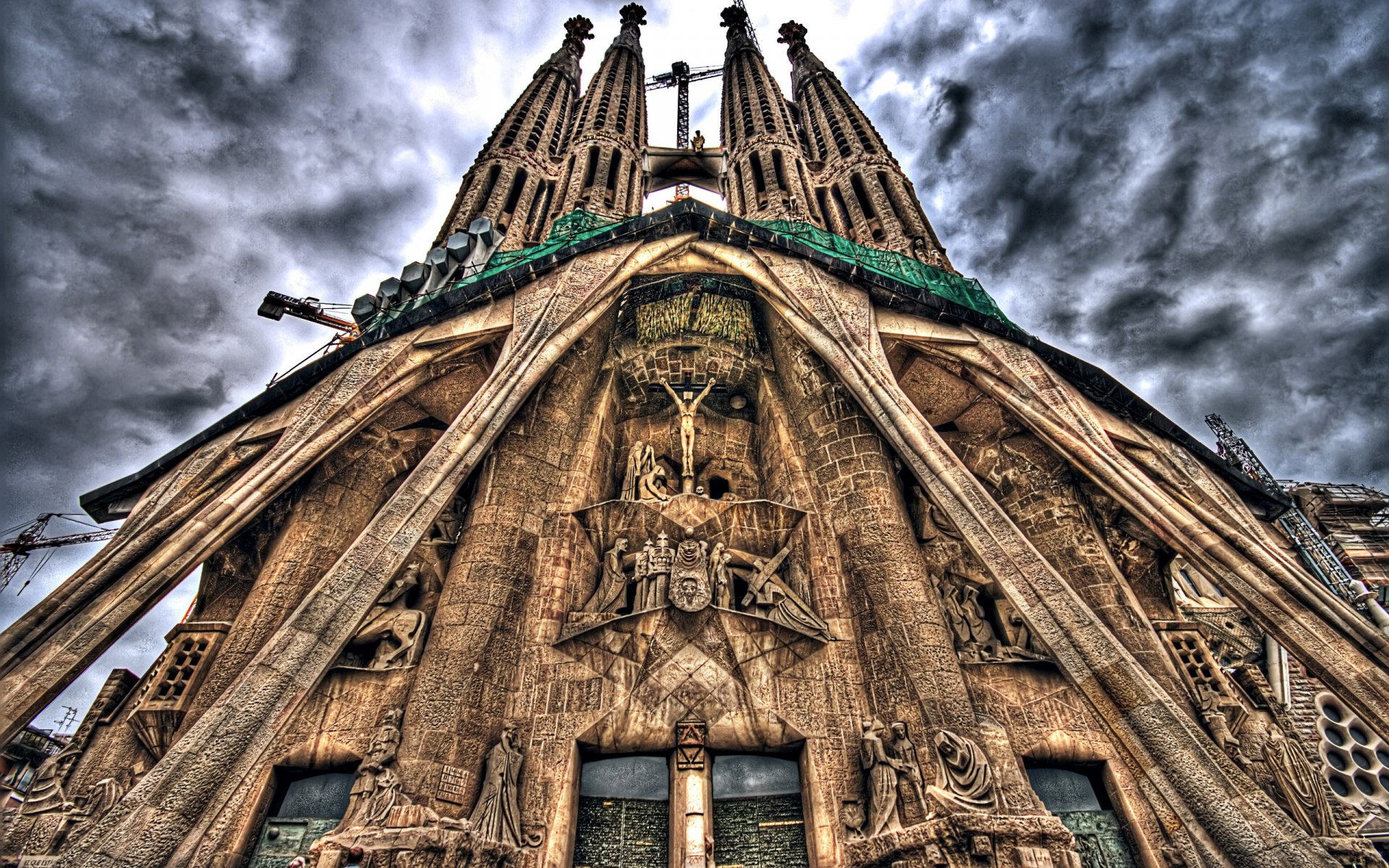 3 Sagrada Familia Hd Wallpapers Background Images Wallpaper Abyss