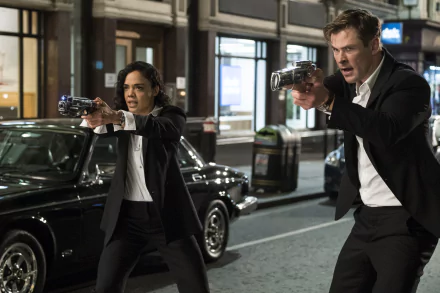 Tessa Thompson Chris Hemsworth movie Men in Black: International HD Desktop Wallpaper | Background Image