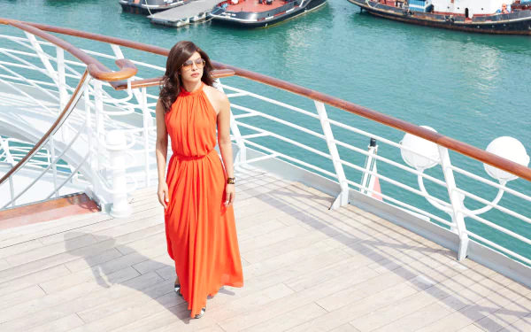 brunette singer actress Indian orange dress Priyanka Chopra movie Dil Dhadakne Do HD Desktop Wallpaper | Background Image