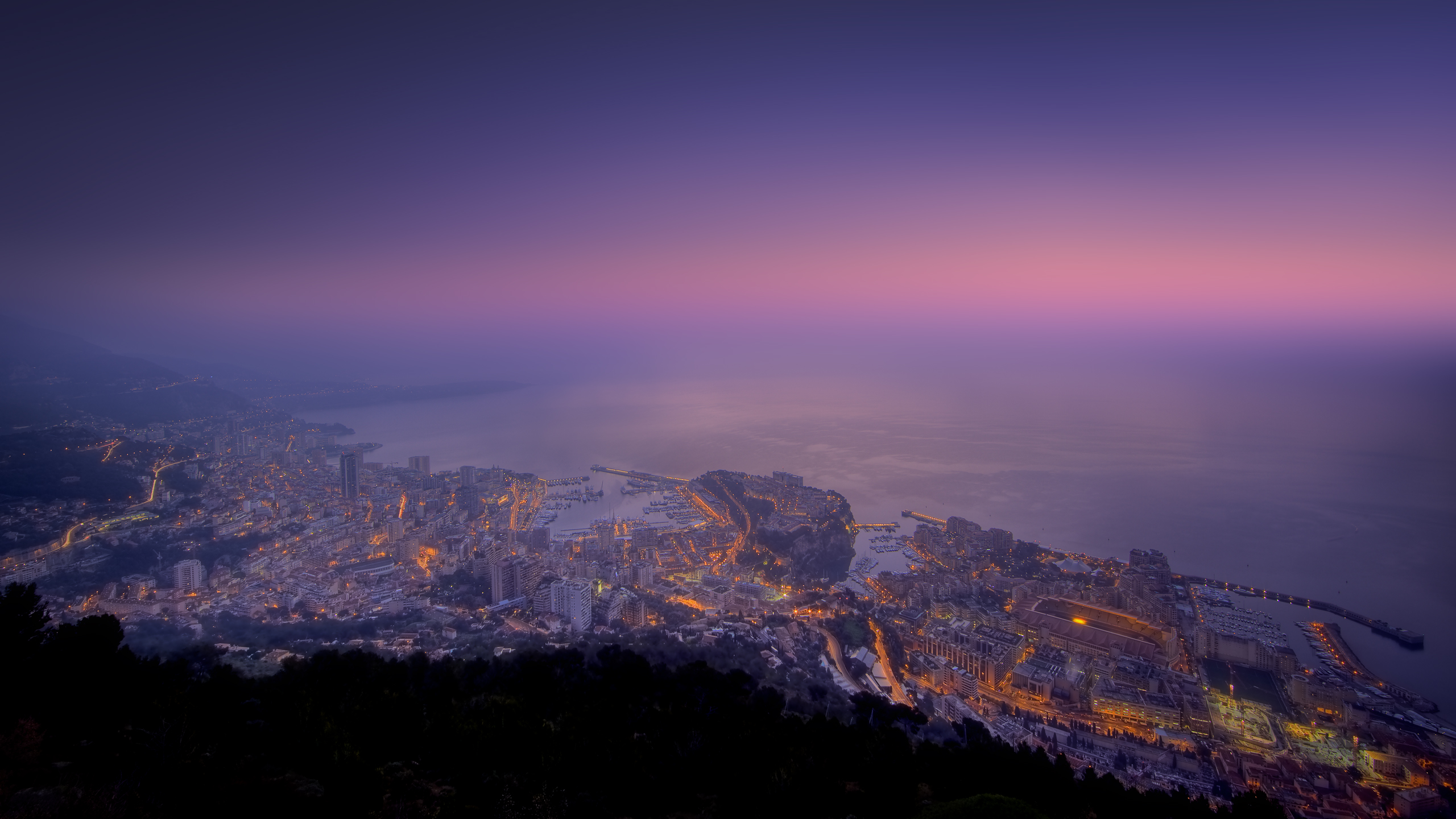 Monaco Sunrise: A stunning high-definition desktop wallpaper showcasing a breathtaking sunrise over Monaco.