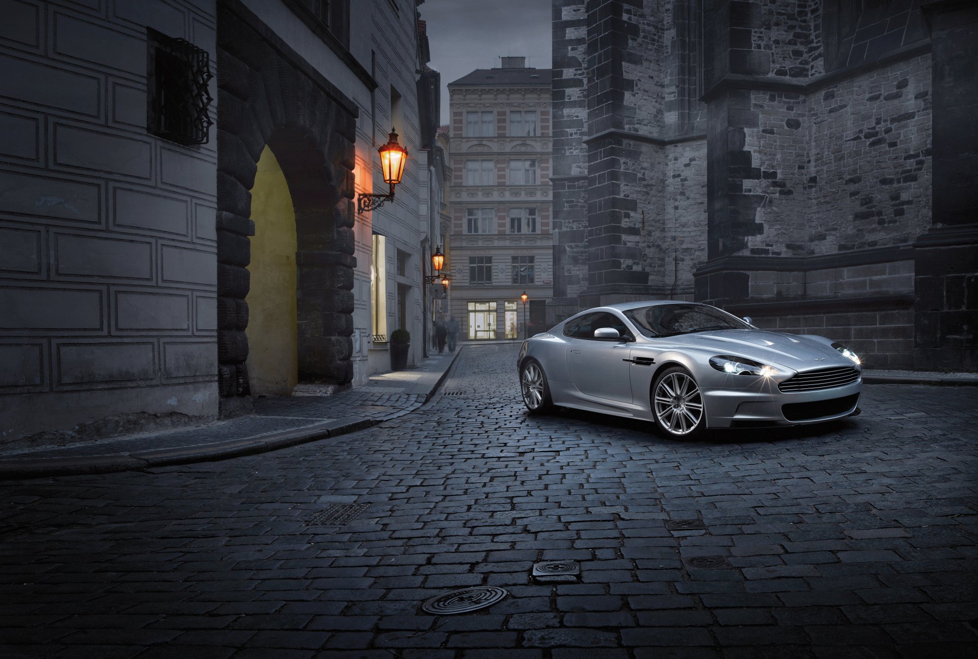 РћР±РѕРё Aston Martin DBS 4k