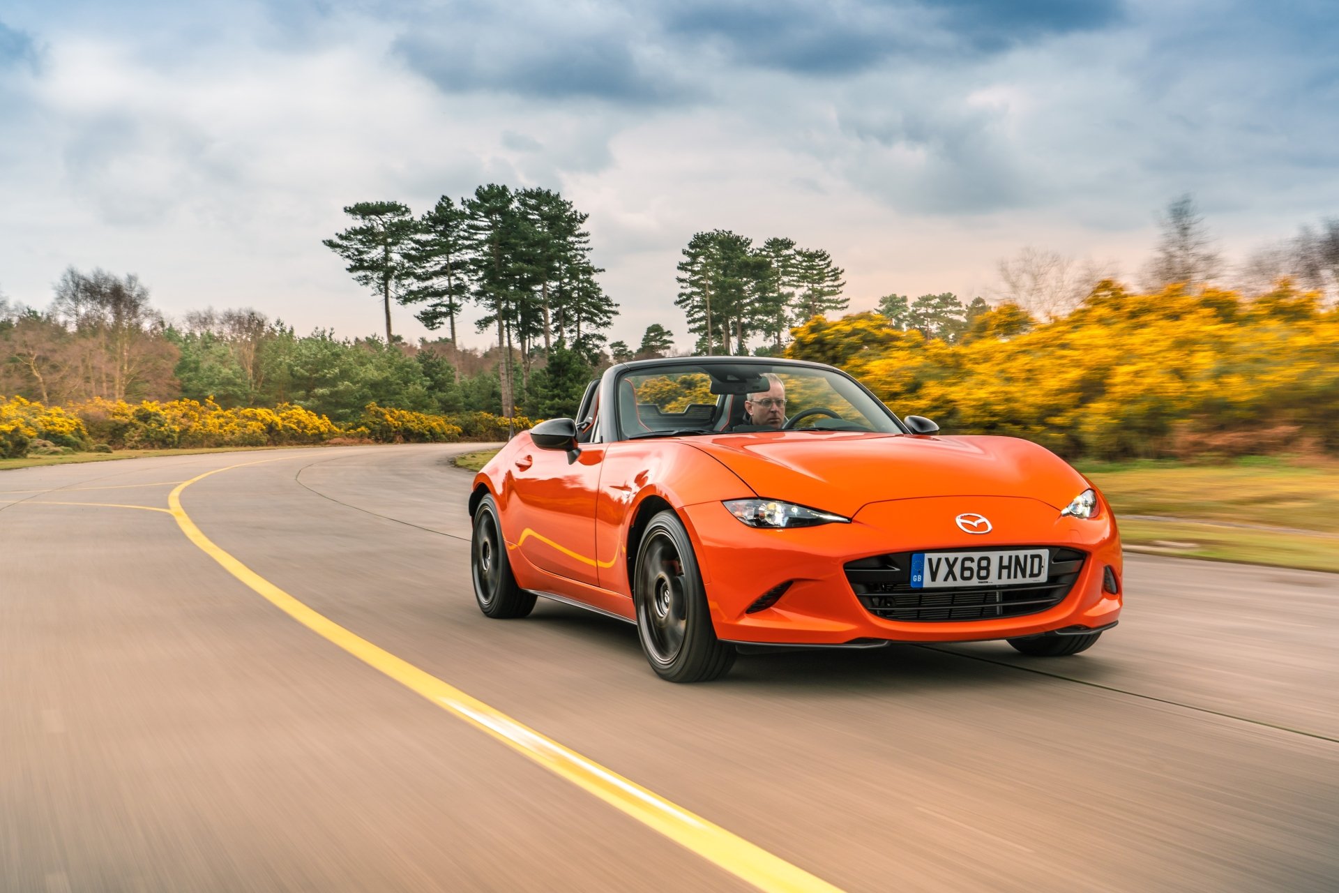 Download Orange Car Car Mazda Vehicle Mazda MX-5 4k Ultra HD Wallpaper