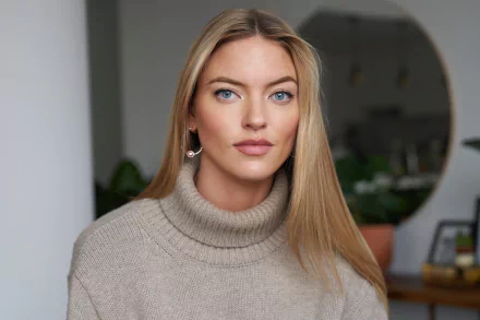 blonde blue eyes American model Celebrity Martha Hunt HD Desktop Wallpaper | Background Image