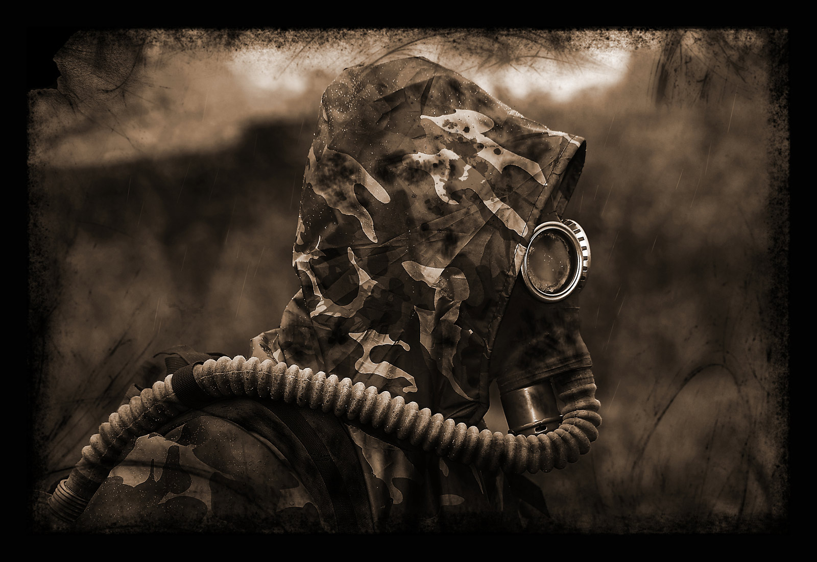 Military Gas Mask HD Wallpaper | Background Image