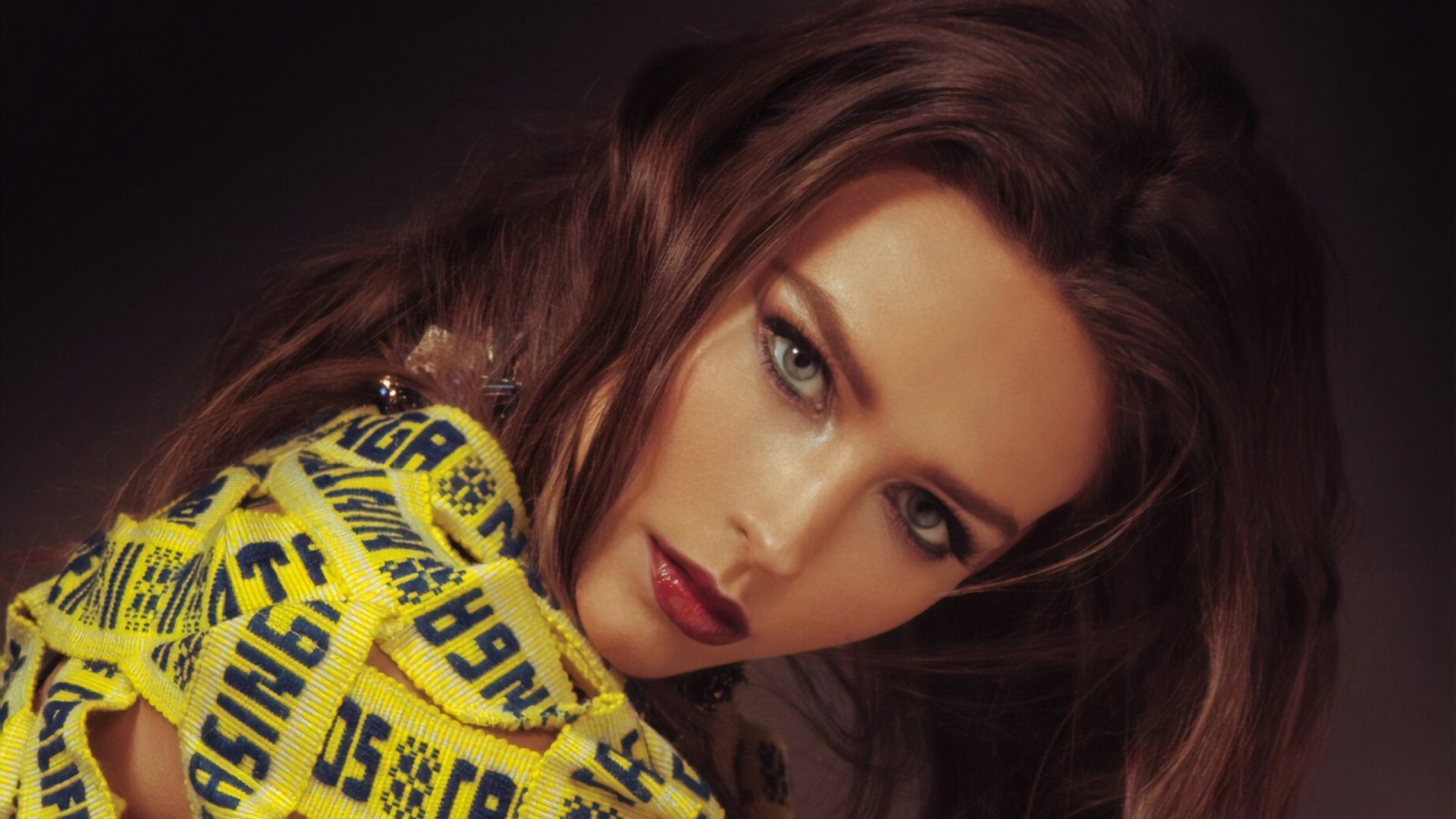 Download Brunette Face Lipstick Model American Woman Rachel Cook HD Wallpaper