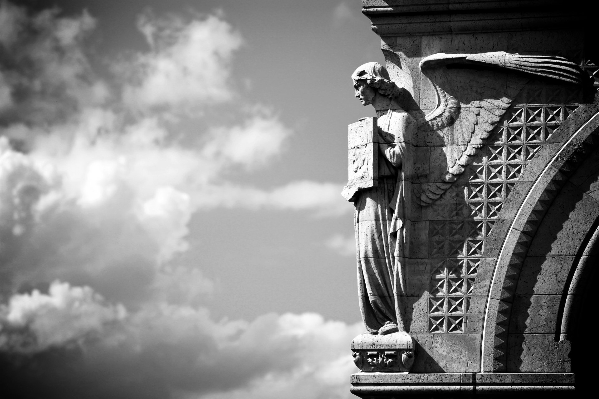 Download Monochrome Black & White Statue Man Made Angel Statue 4k Ultra HD Wallpaper by Leslin_Liu