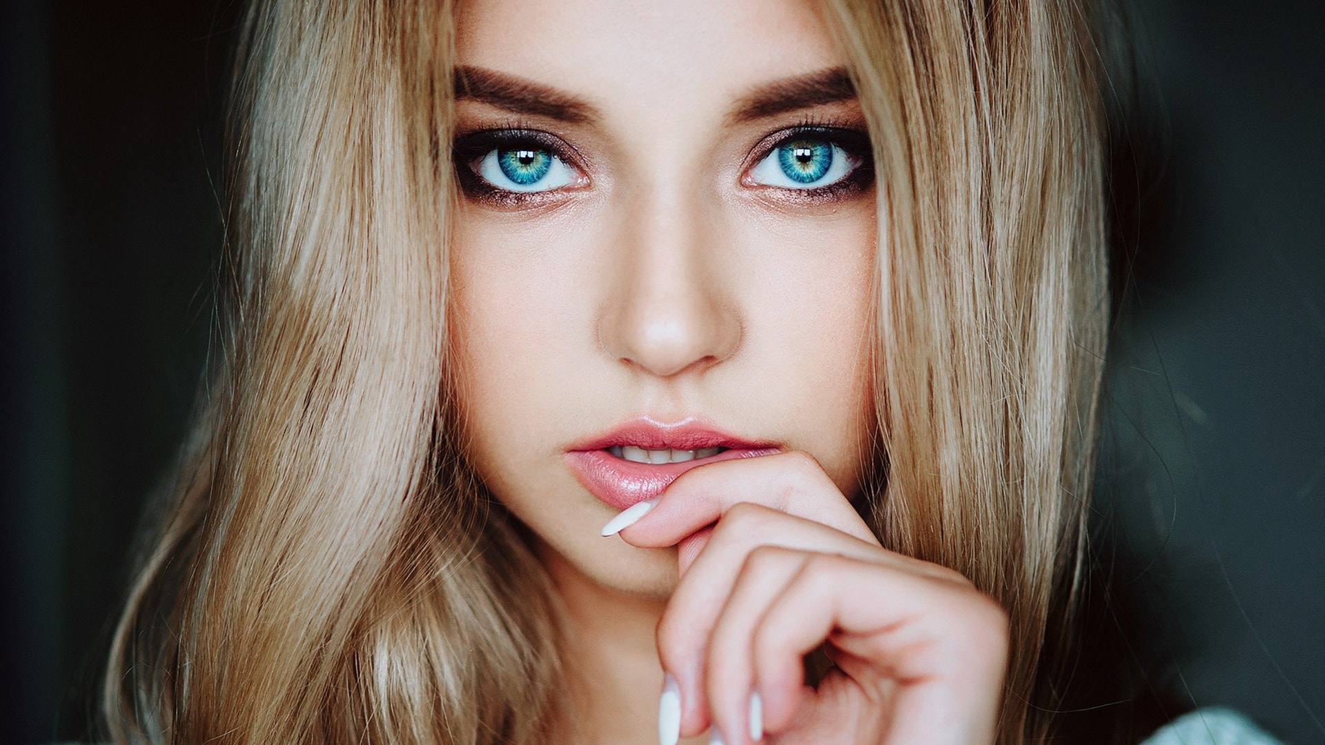 Dark Beauty, dark beauty, girl, blue eyes, horror, HD phone wallpaper |  Peakpx