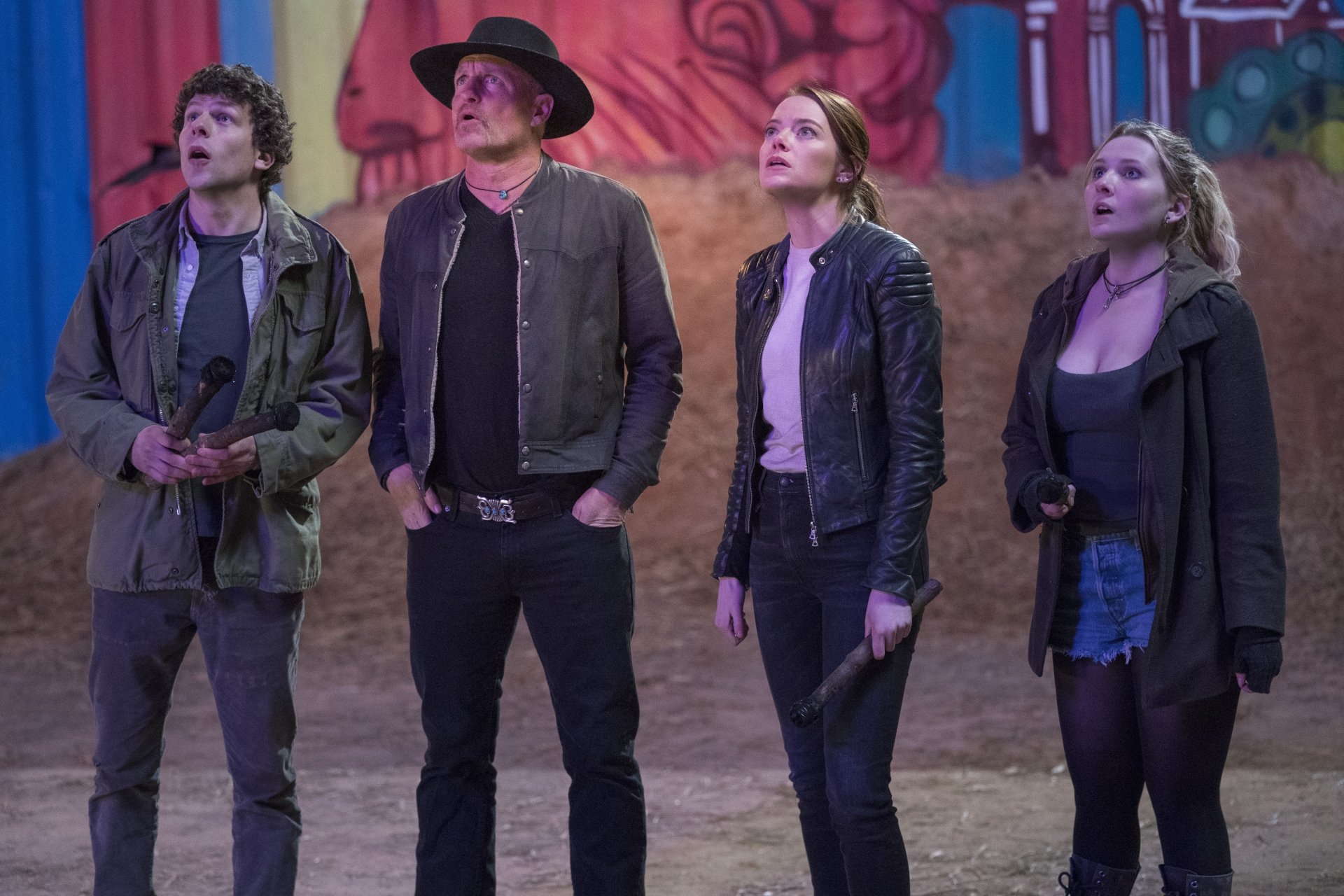 Download Abigail Breslin Emma Stone Woody Harrelson Jesse Eisenberg Movie Zombieland: Double Tap 4k Ultra HD Wallpaper