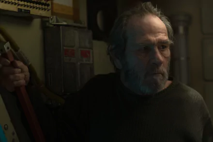 Clifford McBride Tommy Lee Jones movie Ad Astra HD Desktop Wallpaper | Background Image