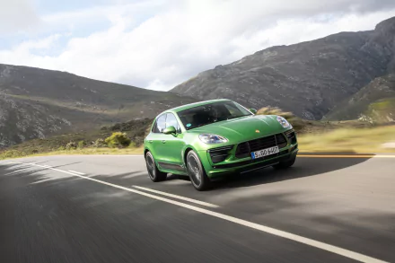 SUV green car car Porsche Porsche Macan vehicle Porsche Macan Turbo HD Desktop Wallpaper | Background Image