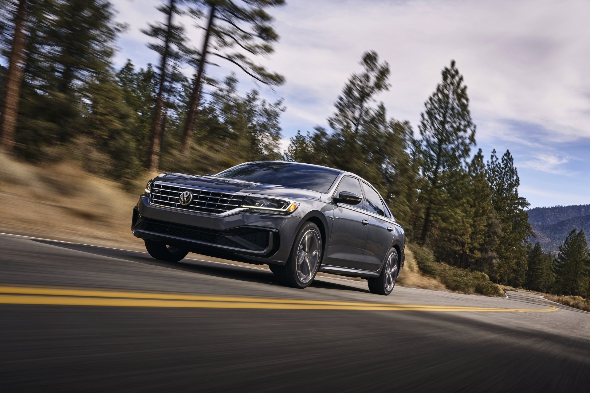 Download Car Volkswagen Vehicle Volkswagen Passat 4k Ultra HD Wallpaper