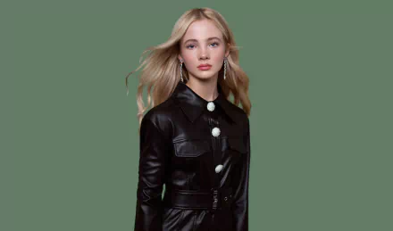 Celebrity Freya Allan HD Desktop Wallpaper | Background Image