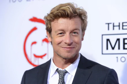 Australian actor Celebrity Simon Baker HD Desktop Wallpaper | Background Image
