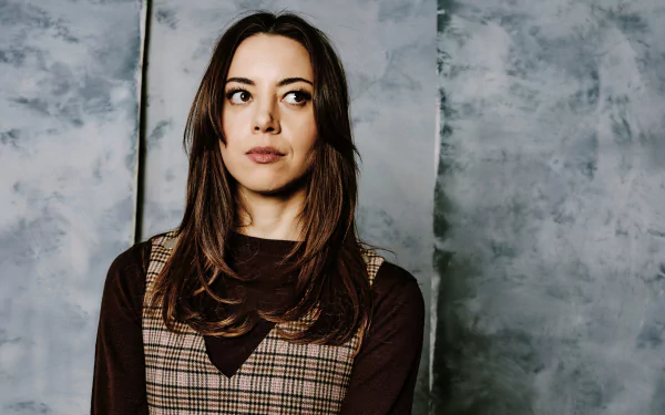 brunette actress American Celebrity Aubrey Plaza HD Desktop Wallpaper | Background Image