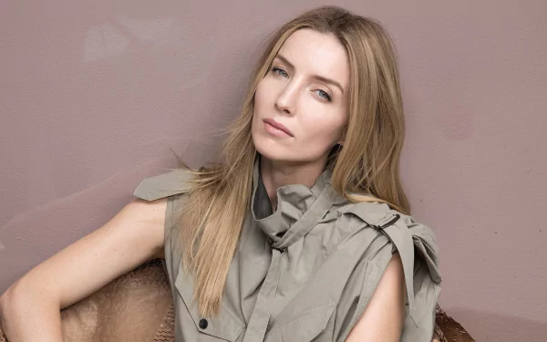 Celebrity Annabelle Wallis HD Desktop Wallpaper | Background Image