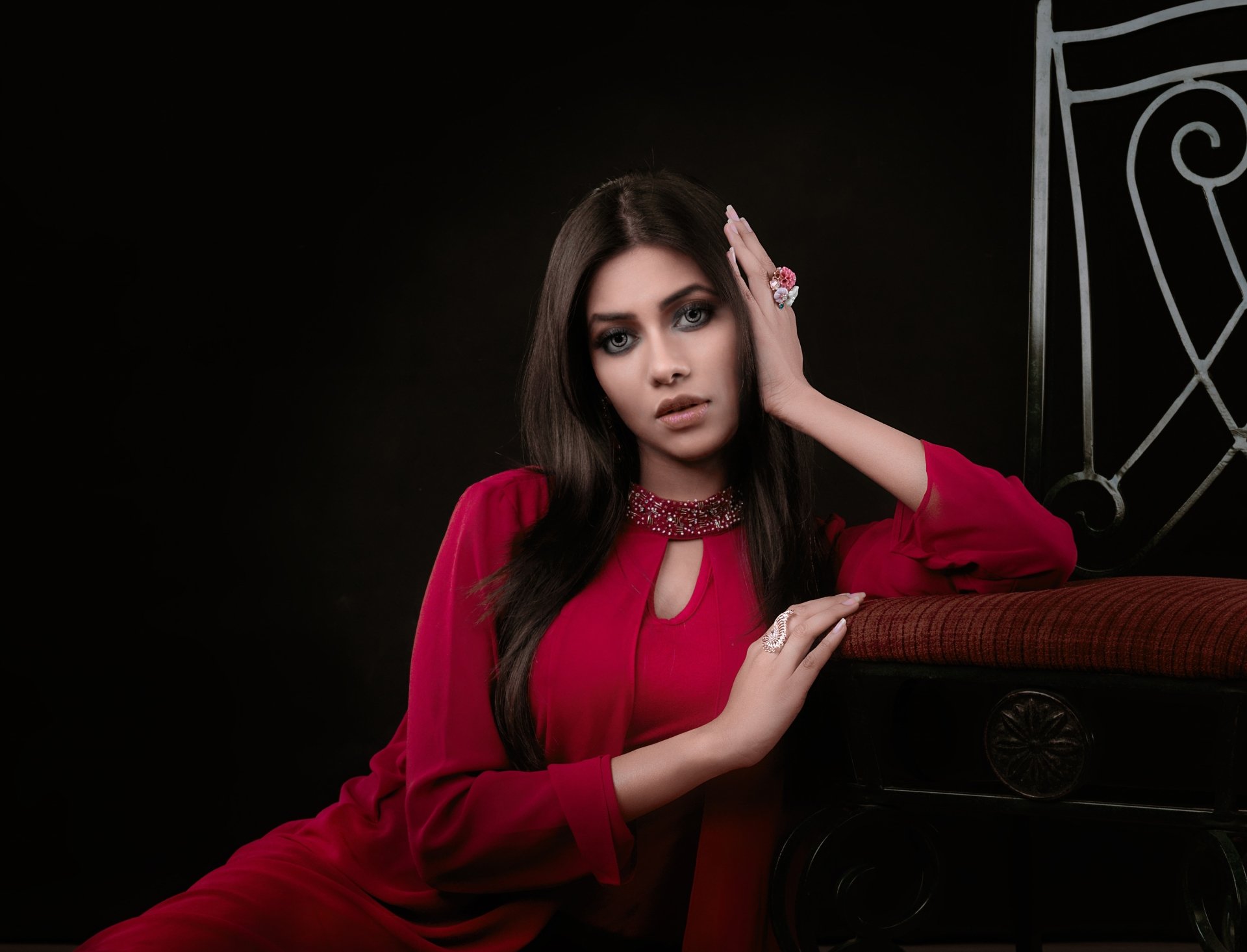 Download Black Hair Woman Model HD Wallpaper