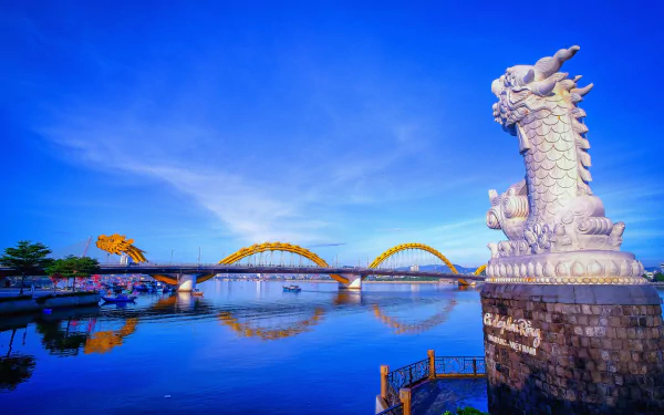  Dragon Bridge in Da Nang, Vietnam by Quang Anh Ta