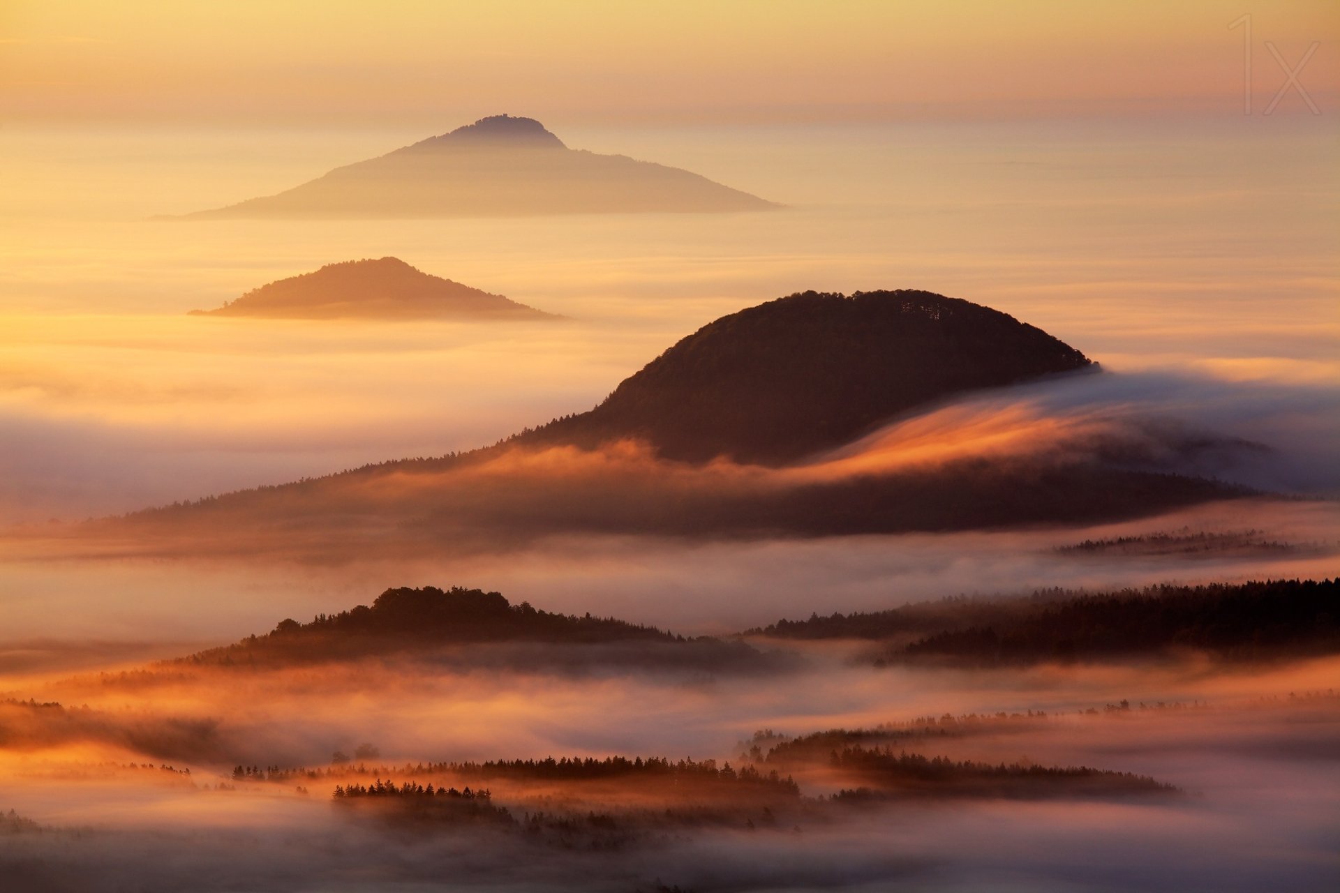 Misty Mountain Cloudscape — HD Wallpaper by Martin Rak | 2000x1333 ...