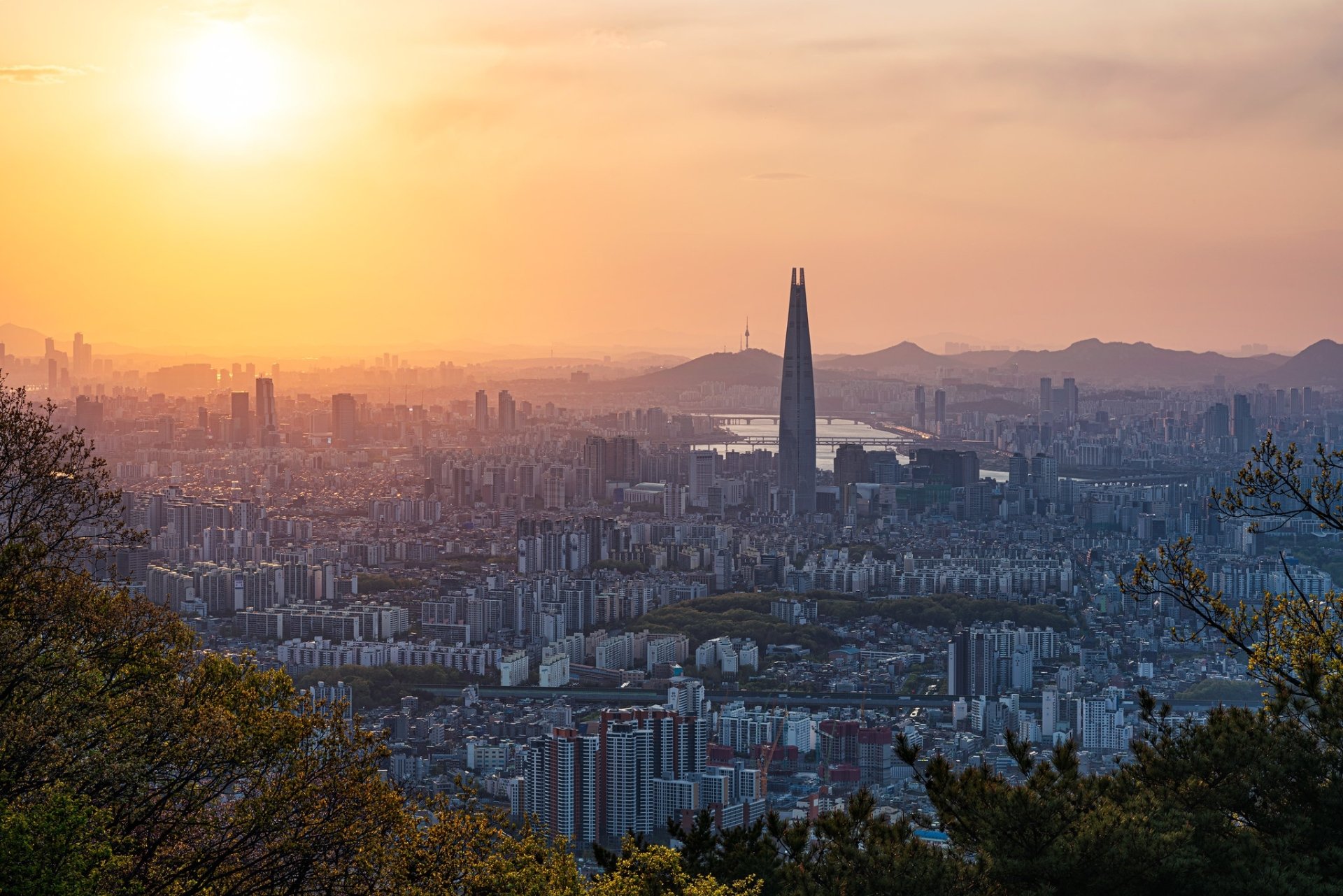 Download Sunset Skyscraper Cityscape South Korea Man Made Seoul HD Wallpaper