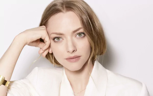 American blonde green eyes face actress Celebrity Amanda Seyfried HD Desktop Wallpaper | Background Image