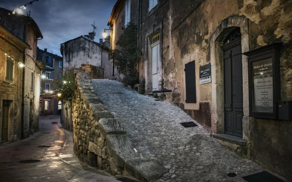  Ménerbes, Commune in the Provence-Alpes-Côte d'Azur region of Southeastern France. by jody miller
