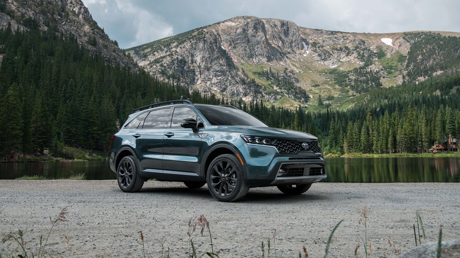 Download Green Car SUV Car Kia Vehicle Kia Sorento HD Wallpaper