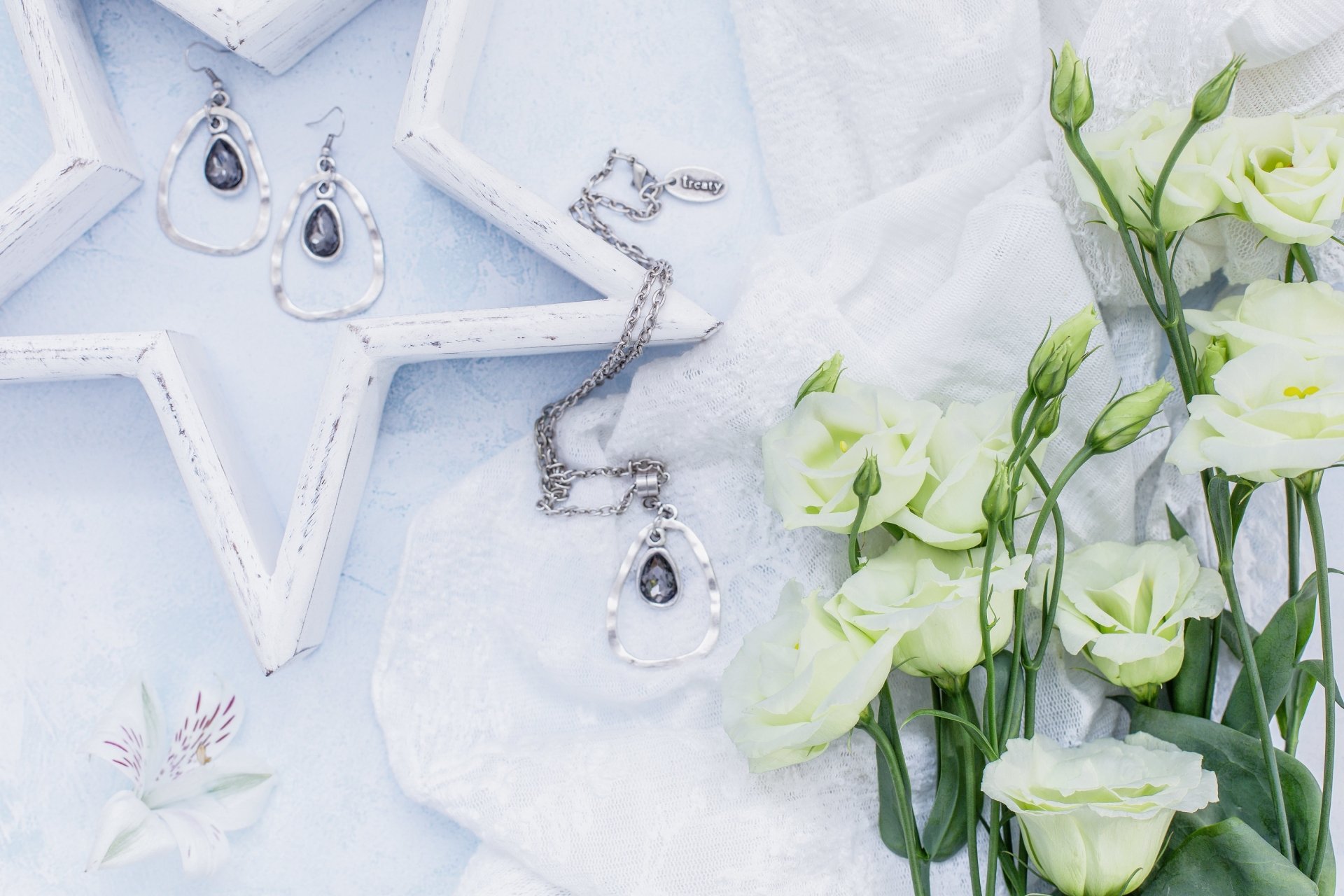 Download Pendant Earrings Star Eustoma White Flower Man Made Jewelry HD Wallpaper