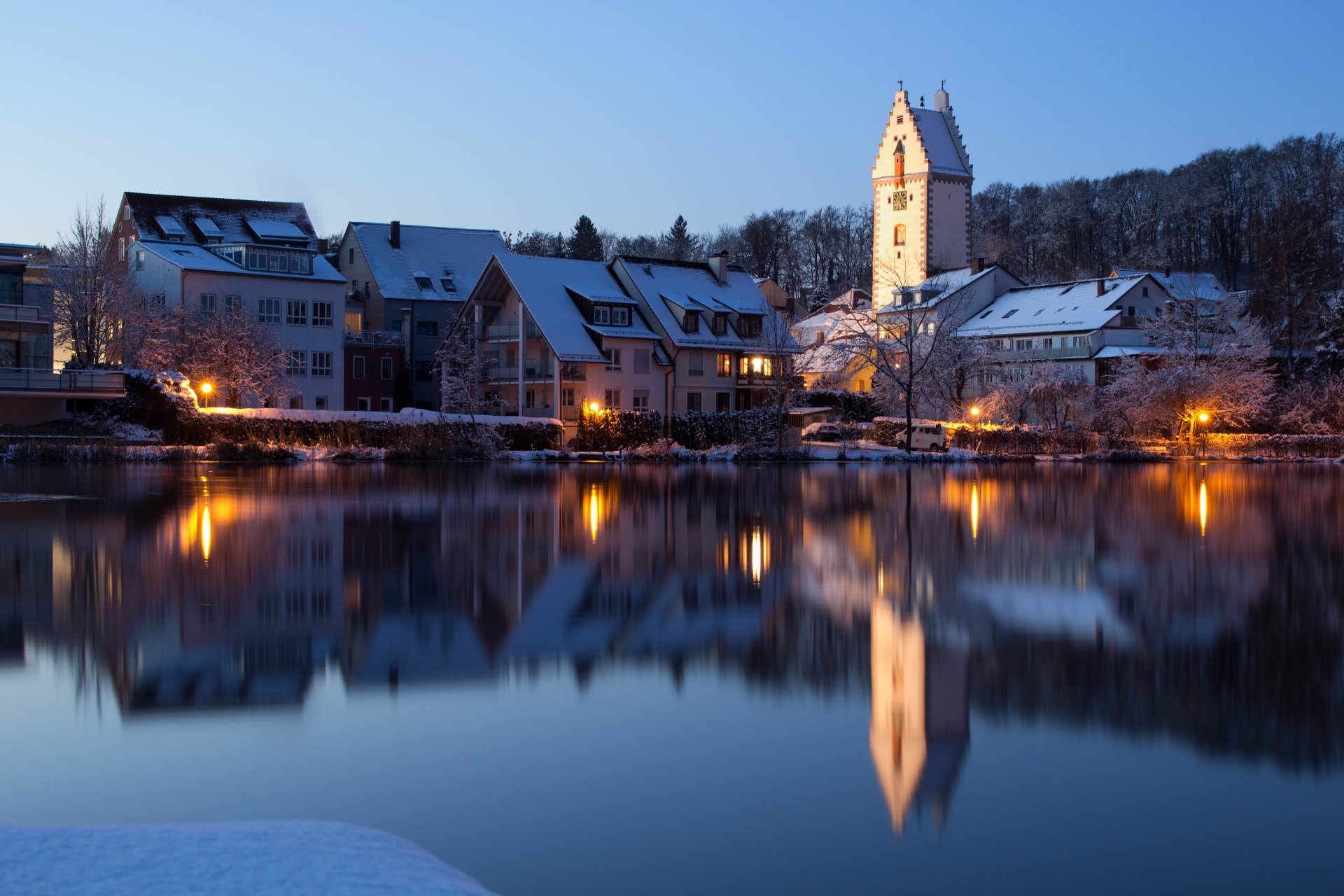 Download House Tower Building Reflection Lake Winter Baden-Württemberg Germany Man Made Town 4k Ultra HD Wallpaper