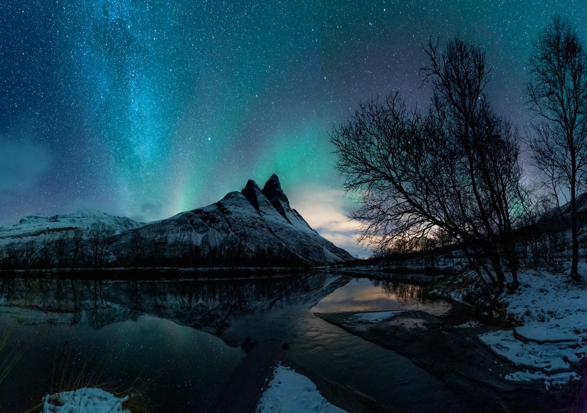 Aurora Borealis Moon Night Hd Wallpaper Eroflueden - vrogue.co