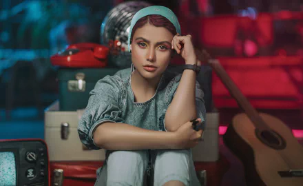 model suitcase guitar woman mood HD Desktop Wallpaper | Background Image