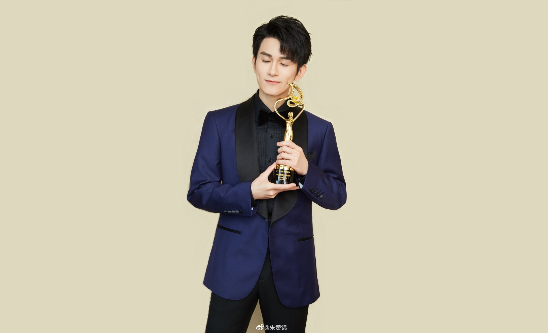 Download Celebrity Zhu Zanjin HD Wallpaper