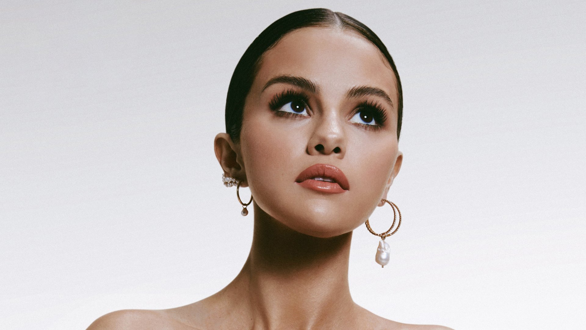 Download Brown Eyes Face Earrings Brunette Singer American Music Selena Gomez 4k Ultra Hd 9144