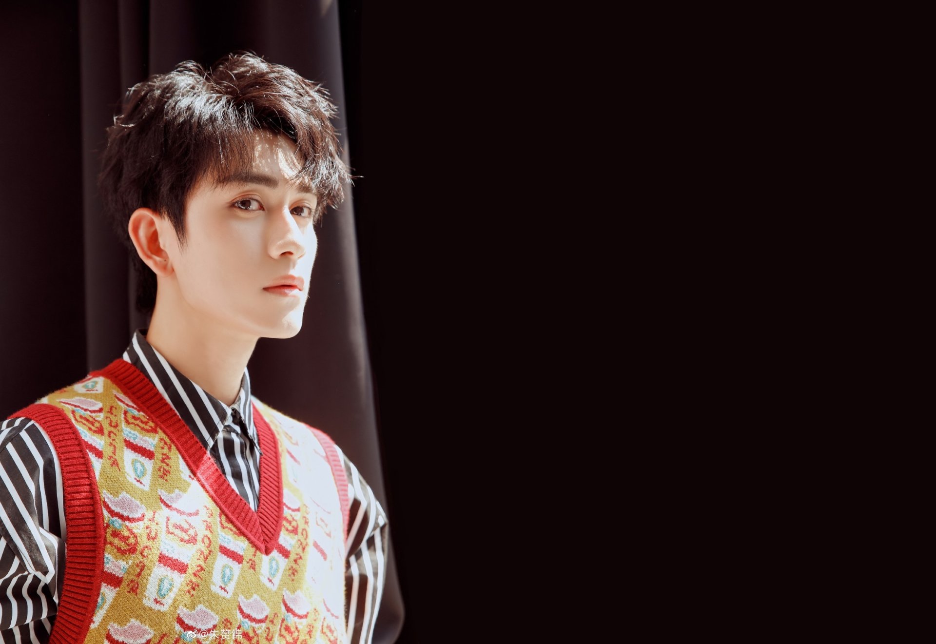 Download Celebrity Zhu Zanjin HD Wallpaper