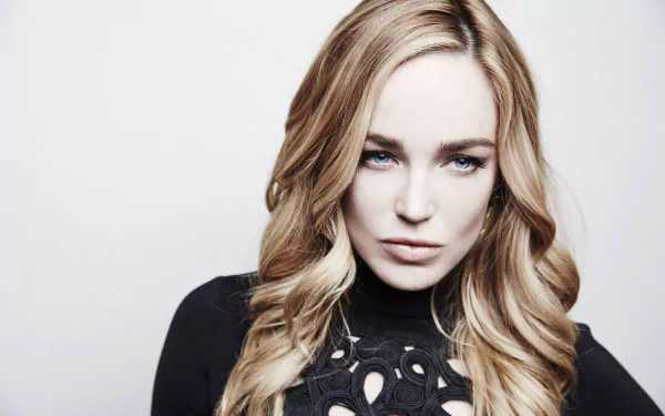 blue eyes blonde American actress Celebrity Caity Lotz HD Desktop Wallpaper | Background Image