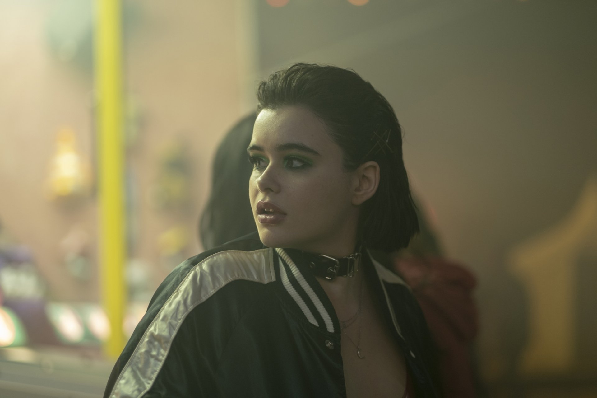 Download Kat Hernandez Barbie Ferreira TV Show Euphoria HD Wallpaper
