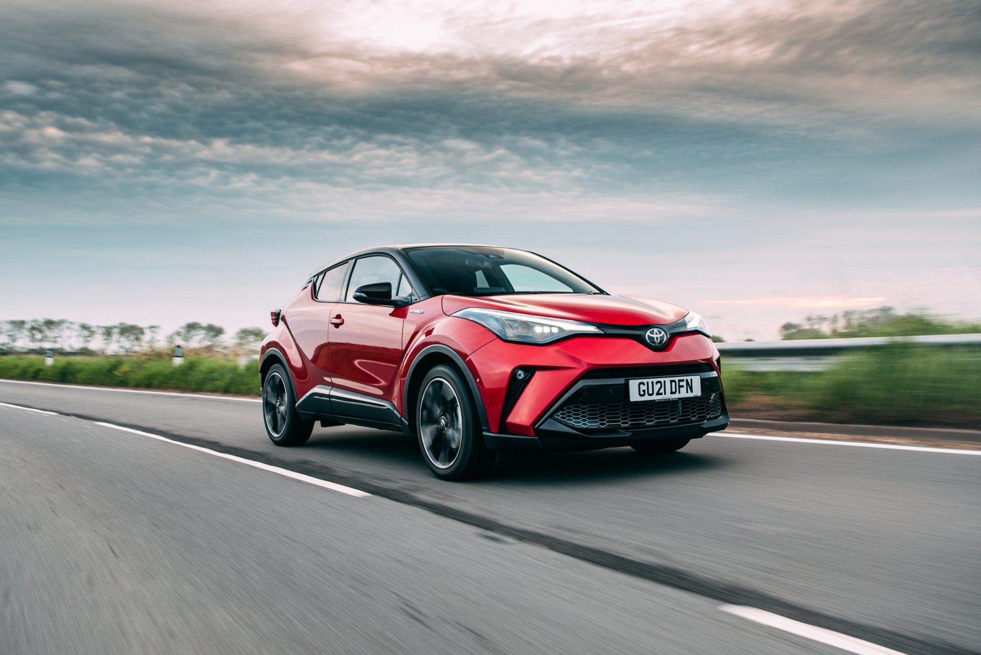 Download SUV Vehicle Toyota C-HR 4k Ultra HD Wallpaper