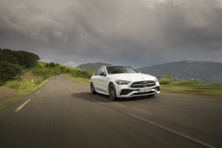  White Mercedes-Benz C 220 d AMG Line Worldwide (W206)