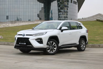  Toyota Wildlander Hybrid