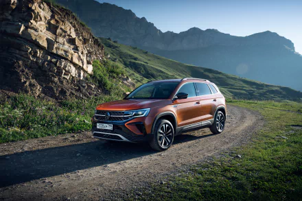  Orange 2021 Volkswagen Taos "JOY!" 4MOTION