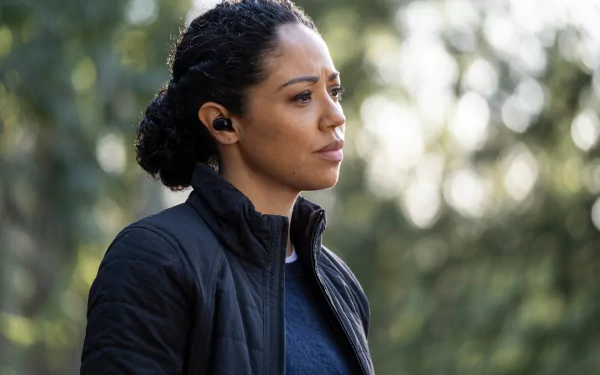 Finola Jones Riann Steele TV Show debris HD Desktop Wallpaper | Background Image