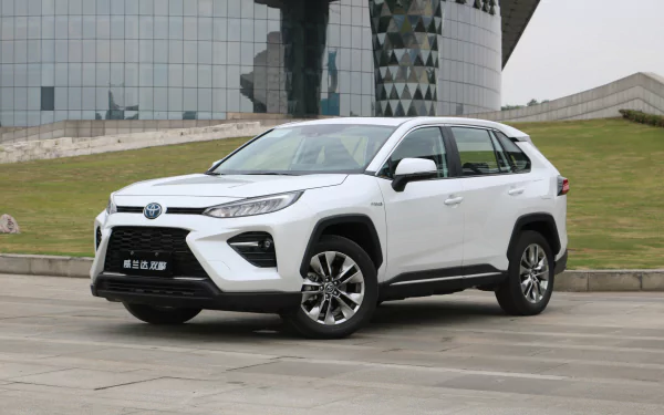  Toyota Wildlander Hybrid