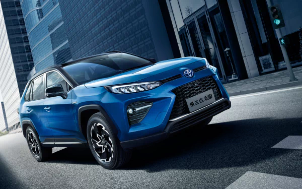  Blue Toyota Wildlander Hybrid