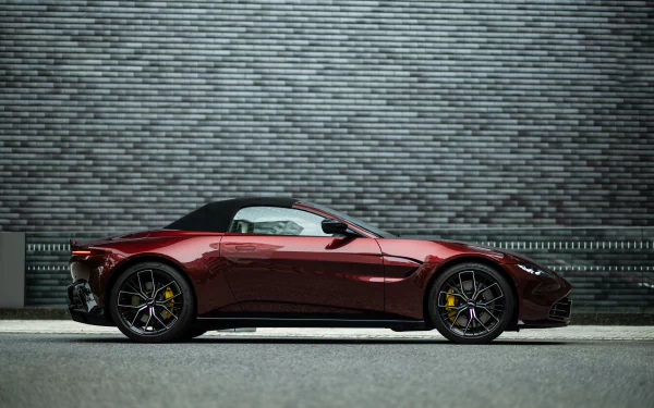  Red 2021 Aston Martin Vantage Roadster