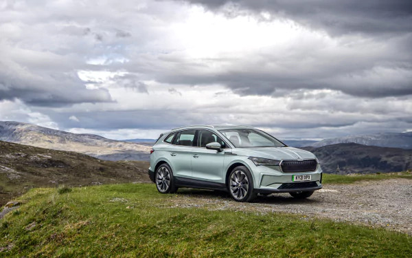 electric car SUV vehicle Skoda Enyaq iV 80 HD Desktop Wallpaper | Background Image