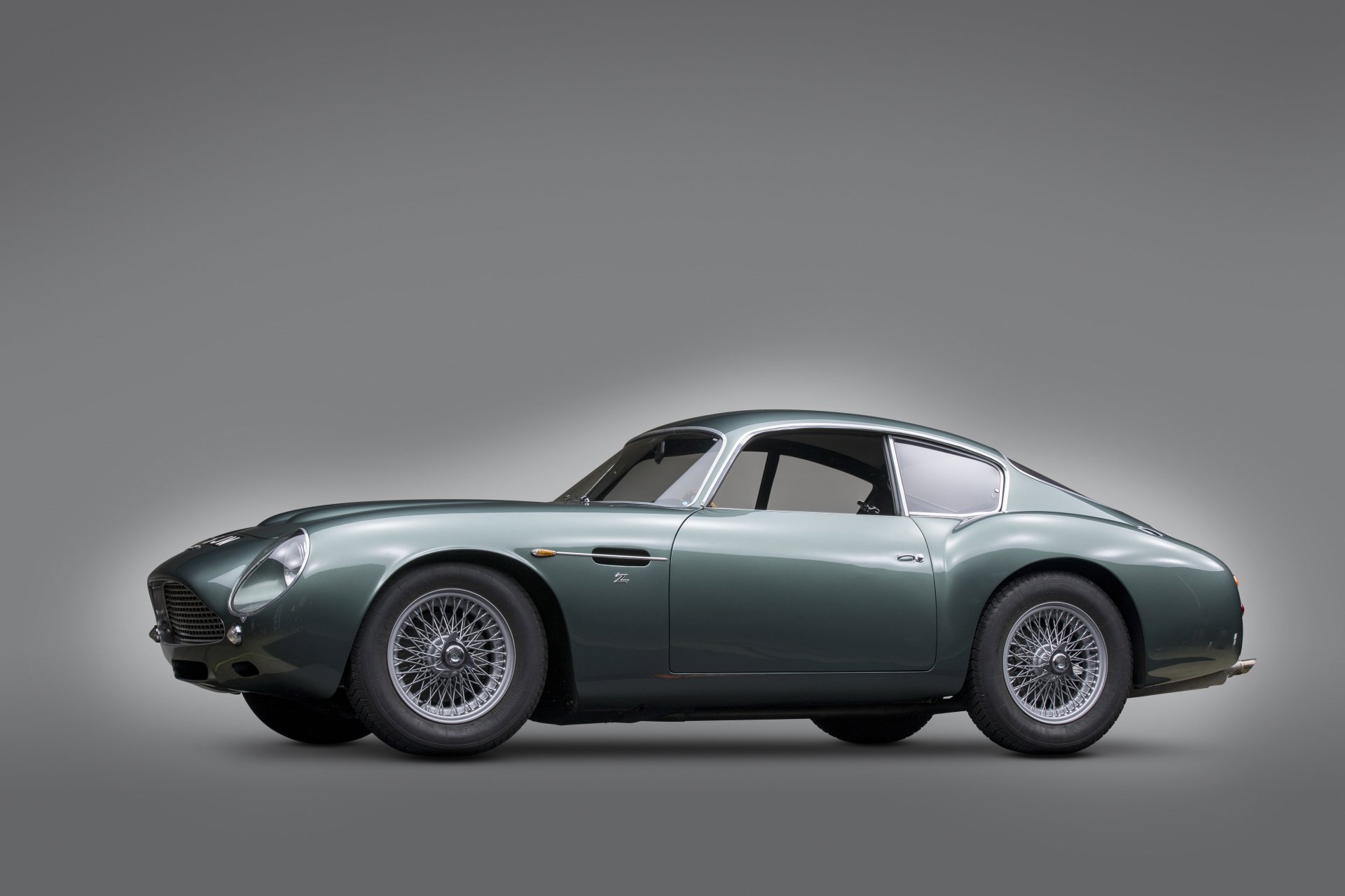 Download Vehicle Aston Martin DB4 4k Ultra HD Wallpaper
